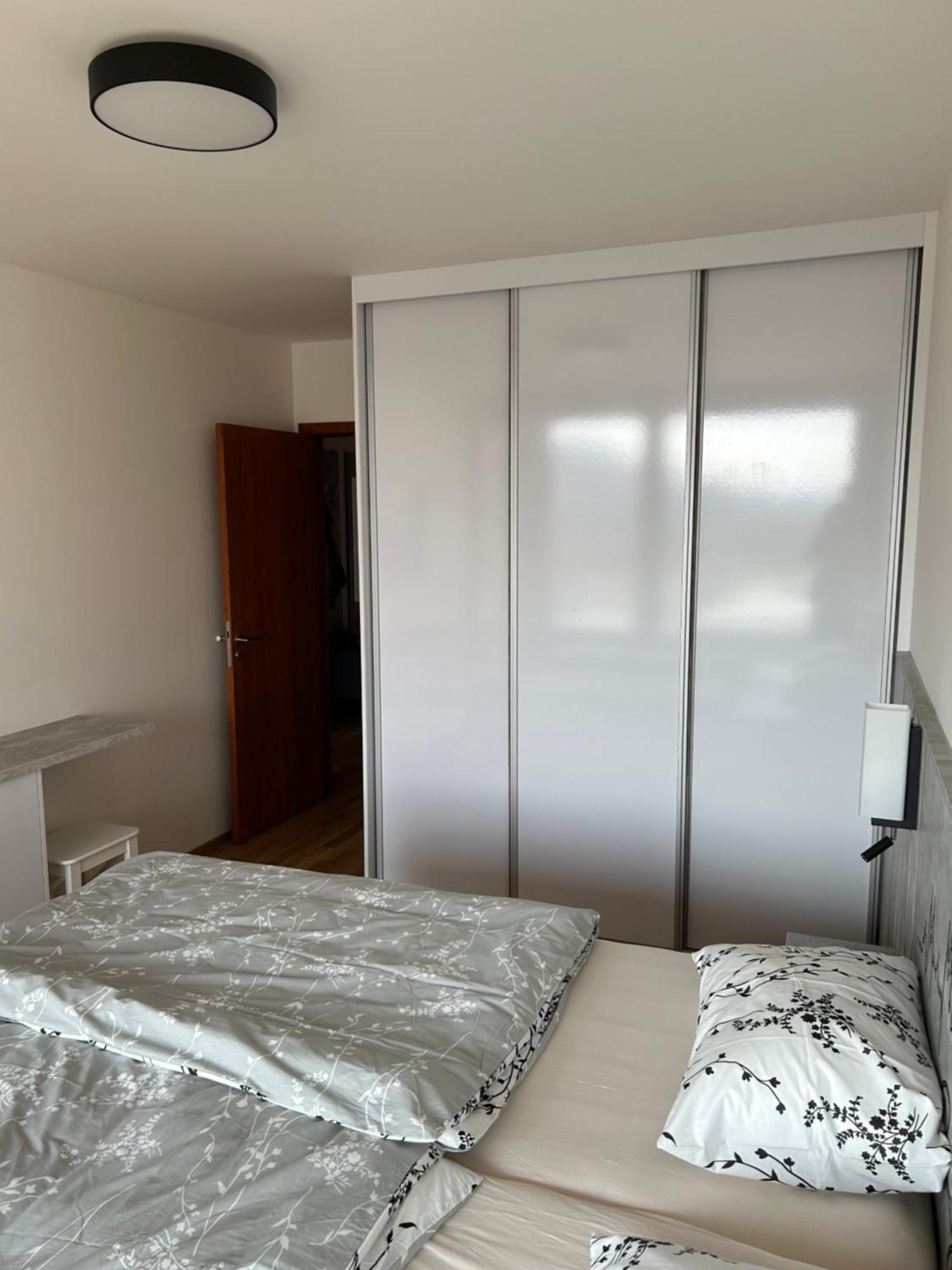 Prague Smichov Andel Apartment エクステリア 写真